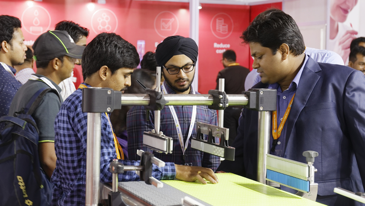 Austausch und Information über die aktuellen Lösungen für die Getränke- und Liquid-Food-Industrie: drinktec India wird dazu einen wichtigen Beitrag für die Entwicklung der Branche in Indien leisten. (Foto: dti / Yontex)